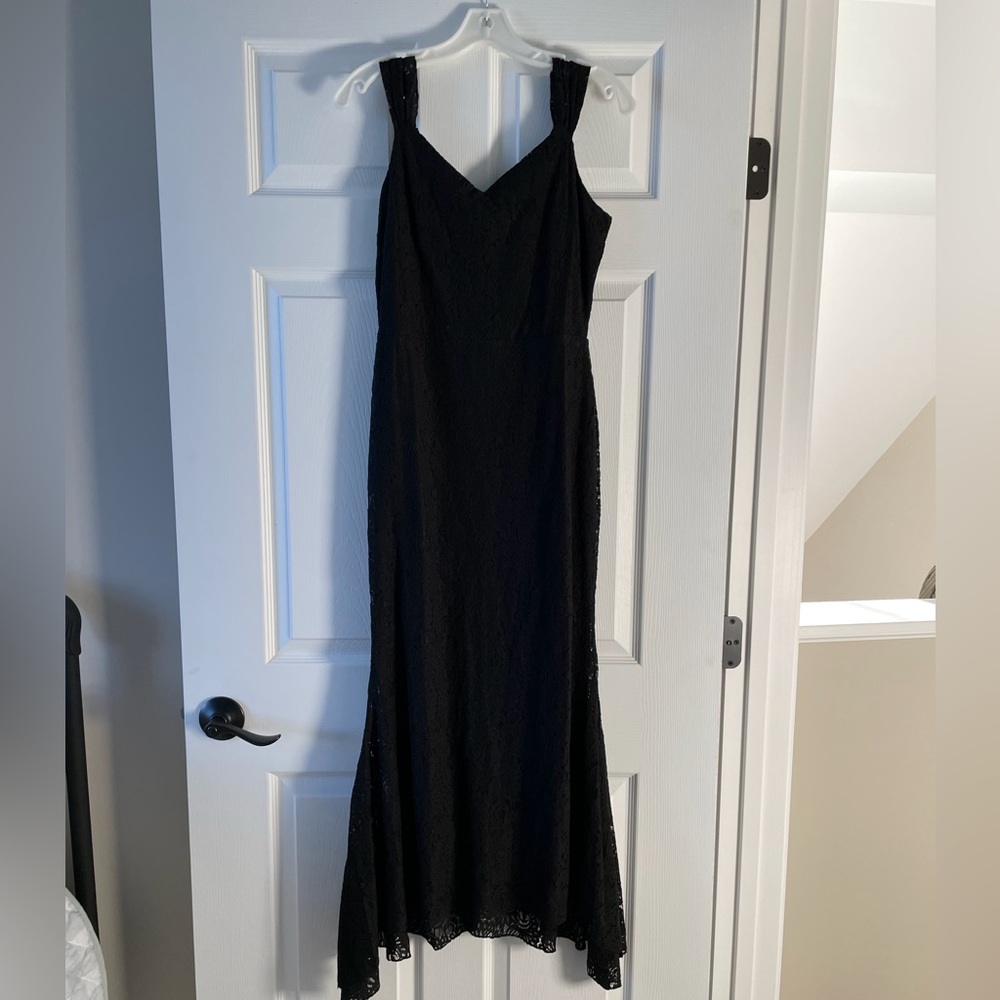 Al Ofa Black lace Fit & Flare cocktail dress